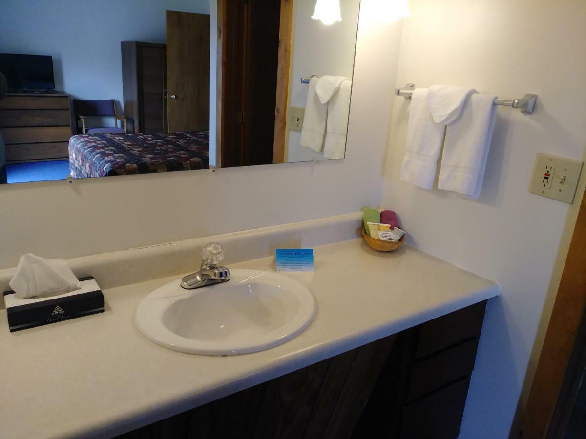 The Sturgis Motel מראה חיצוני תמונה