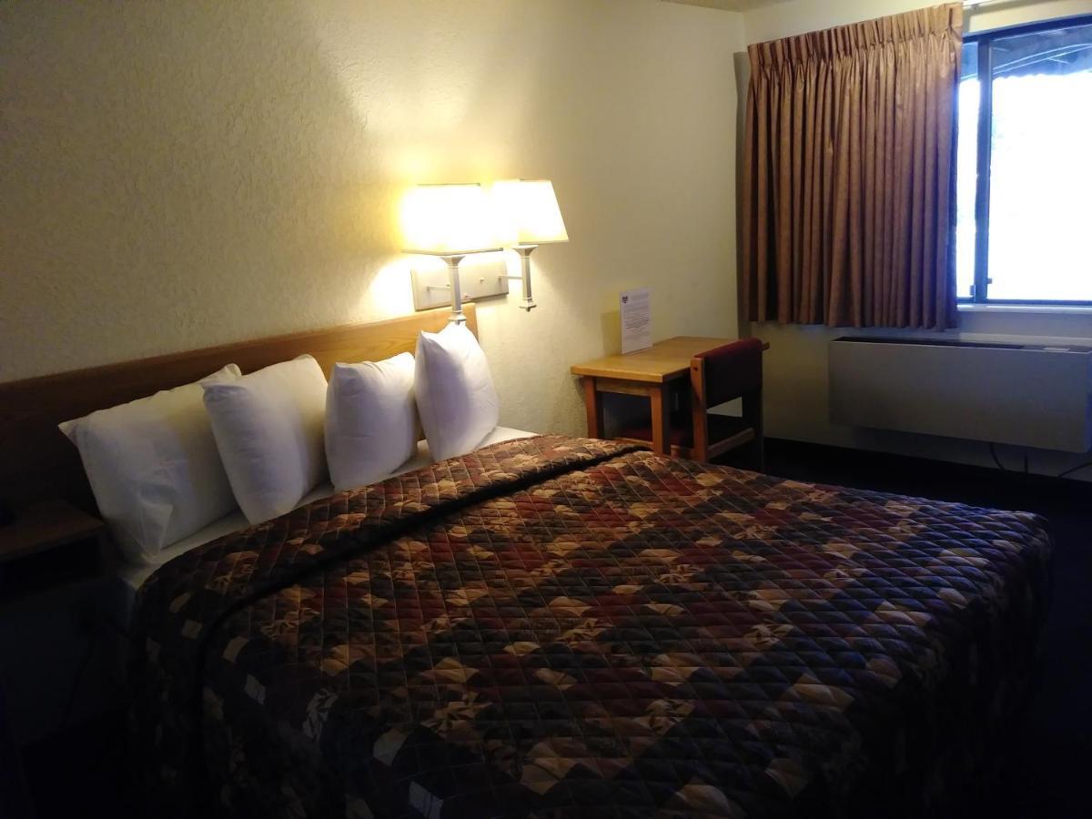 The Sturgis Motel מראה חיצוני תמונה